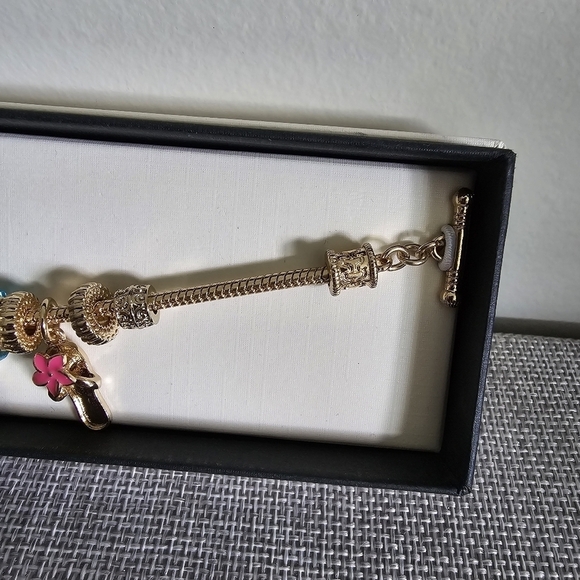 Napier Gold Pink Blue Yellow Summer Charm 7" Bracelet Jewel Flip Flop Hat Bikini - Picture 4 of 4